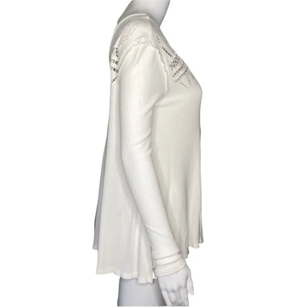 Free‎ People Shirt Womens Small White Scoop Laser Cut Textured Neutral Edgy